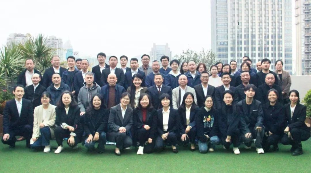 E:\lys\����\�ۺϲ�\3.��˾�ش�������\2024.02.18 �´��Űݡ���Ӫר����顢DISCר����ѵ\΢��ͼƬ_20240223105341.jpg